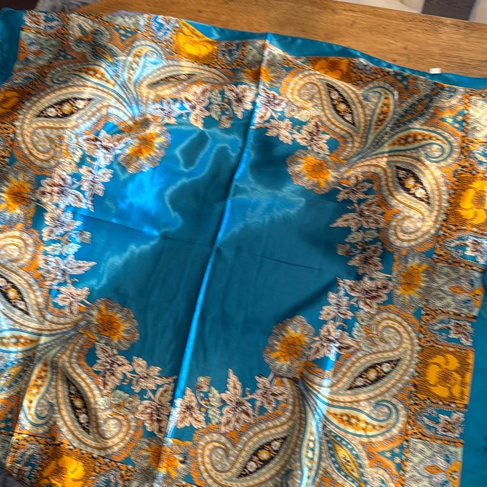 NWOT turquoise and gold scarf, beautiful